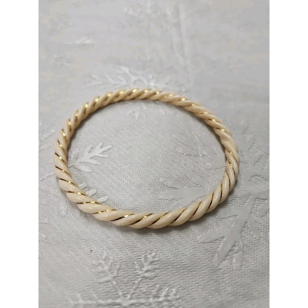 Antique Estate 14KT Yellow Gold Inlay‎ Cream Corrugated Twist Bangle Bracelet